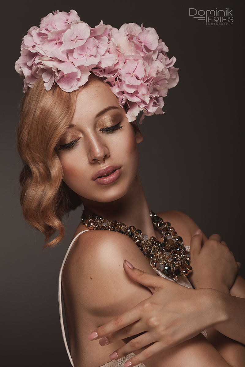 Flower Shoot with Linda Glauber and Anika Raskopp 